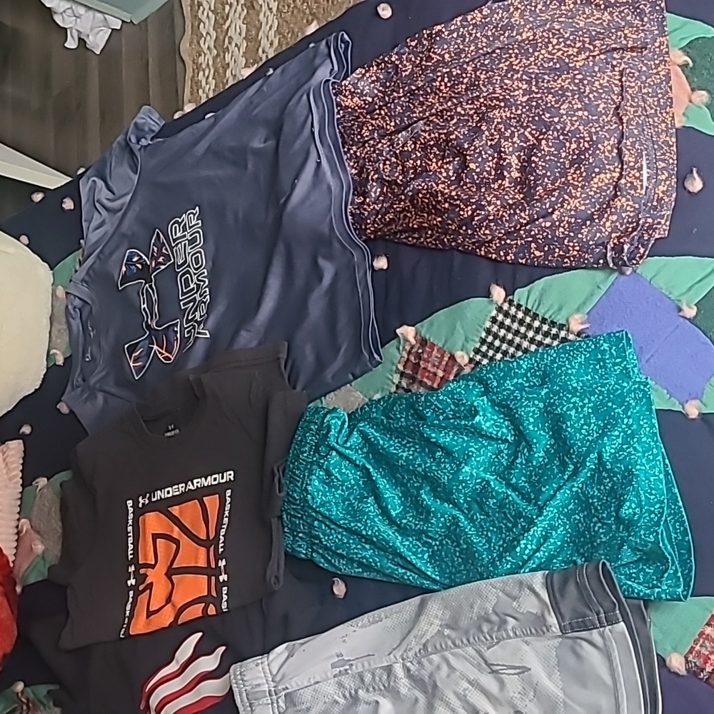 Boys lot ts and shorts size small